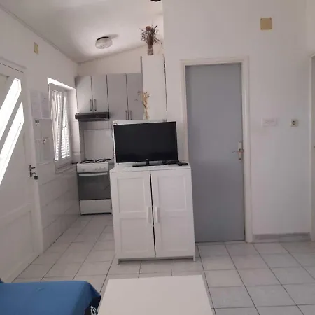 Apartment In - Insel 43219 Pasman